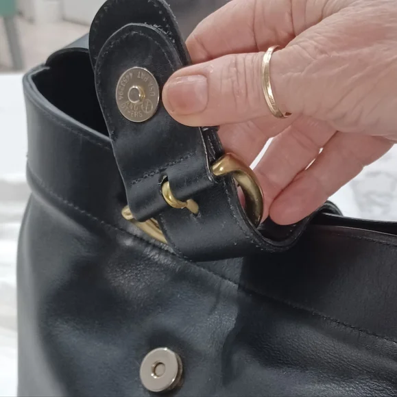 VINTAGE COACH 1997 ELDRIDGE HOBO TOTE BAG - Picture 9 of 17